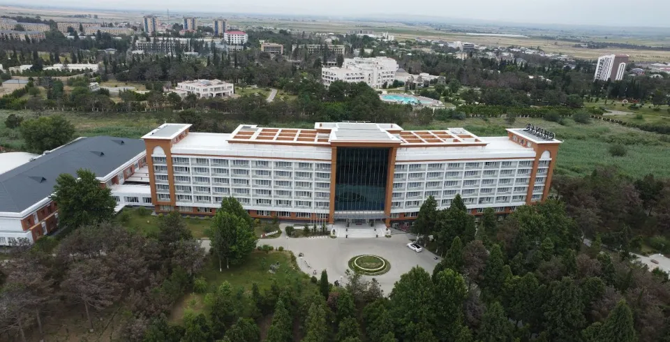 hotel-img